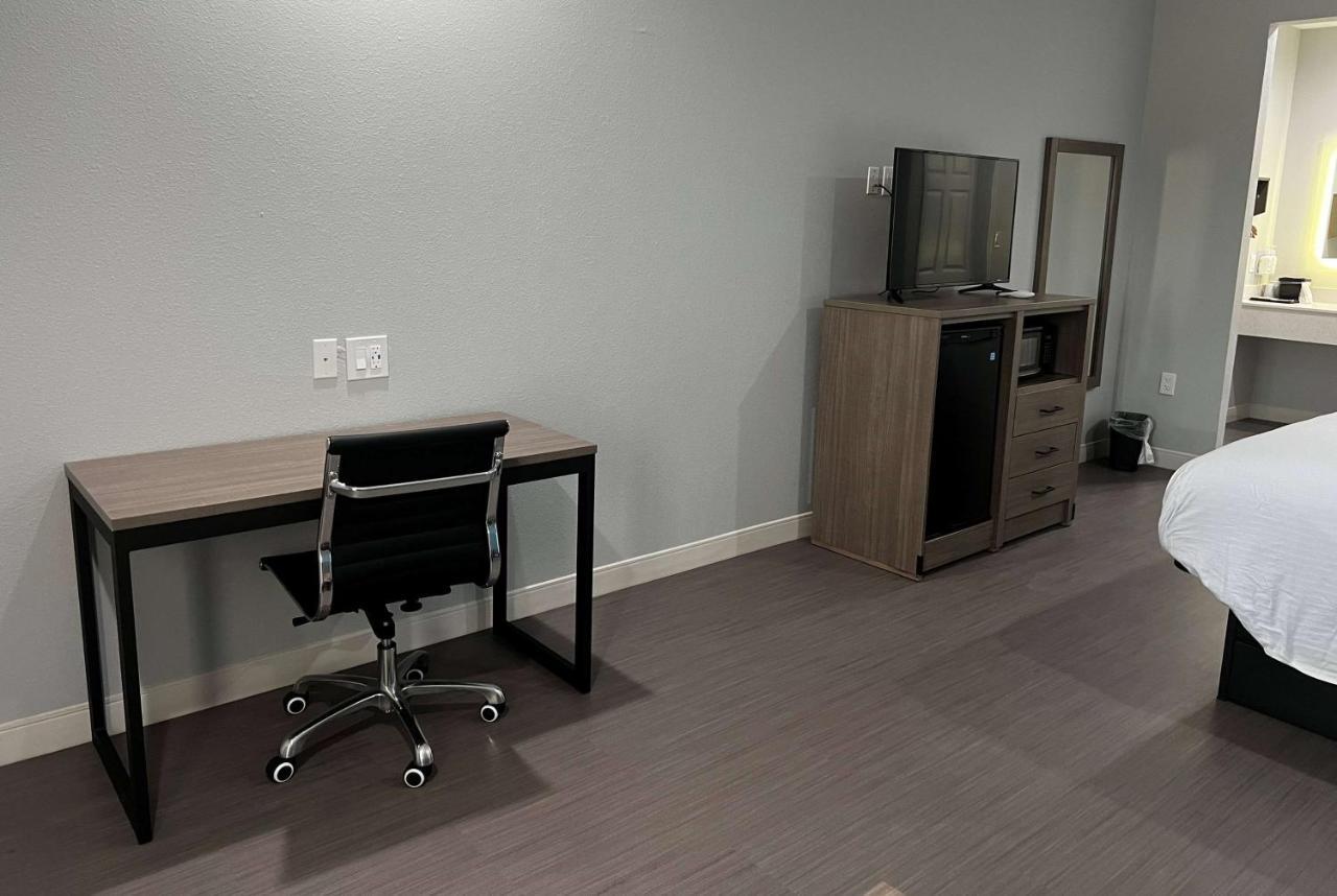 Baymont By Wyndham Freeport Texas Ξενοδοχείο Εξωτερικό φωτογραφία