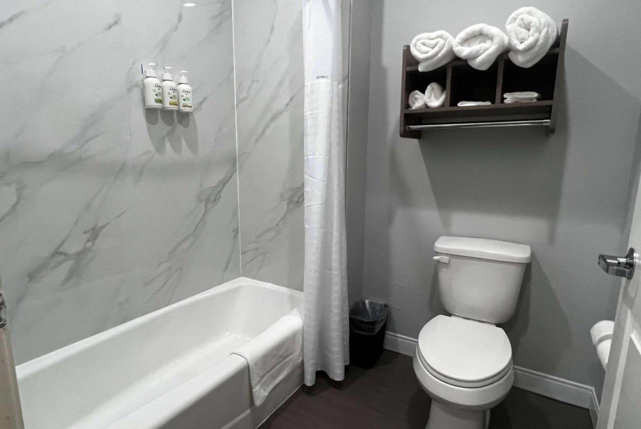 Baymont By Wyndham Freeport Texas Ξενοδοχείο Εξωτερικό φωτογραφία